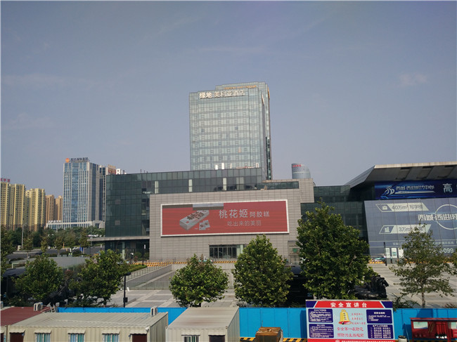 濟(jì)南高鐵站